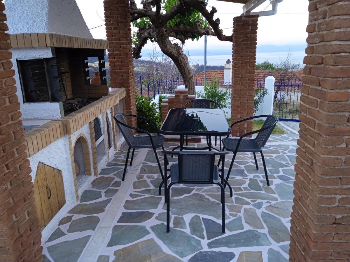 Σπίτι Στο Βουνό Αλλά Μια Ανάσα Από Τη Θάλασσα Villa Paleochori Eksteriør bilde