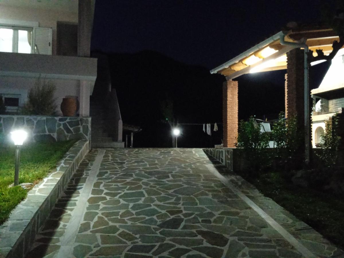 Σπίτι Στο Βουνό Αλλά Μια Ανάσα Από Τη Θάλασσα Villa Paleochori Eksteriør bilde